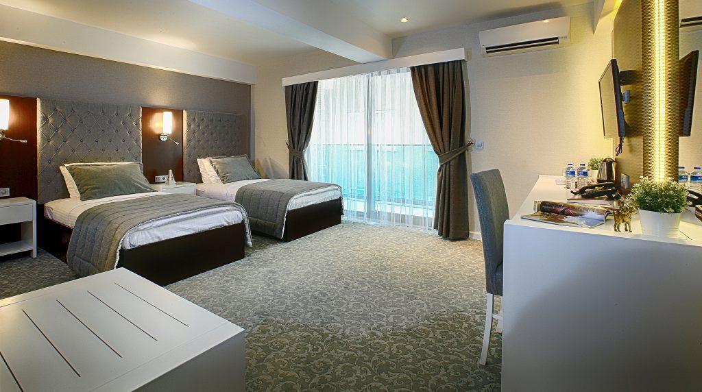 The STRAT Hotel, Casino & Tower